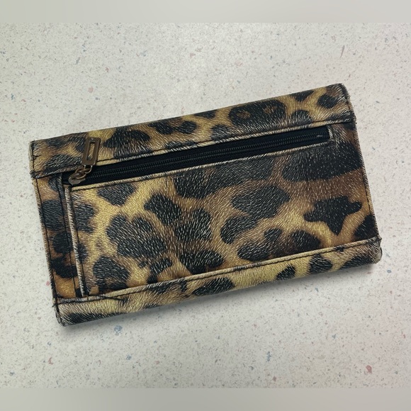 Guess Wallet - Picture 2 of 3